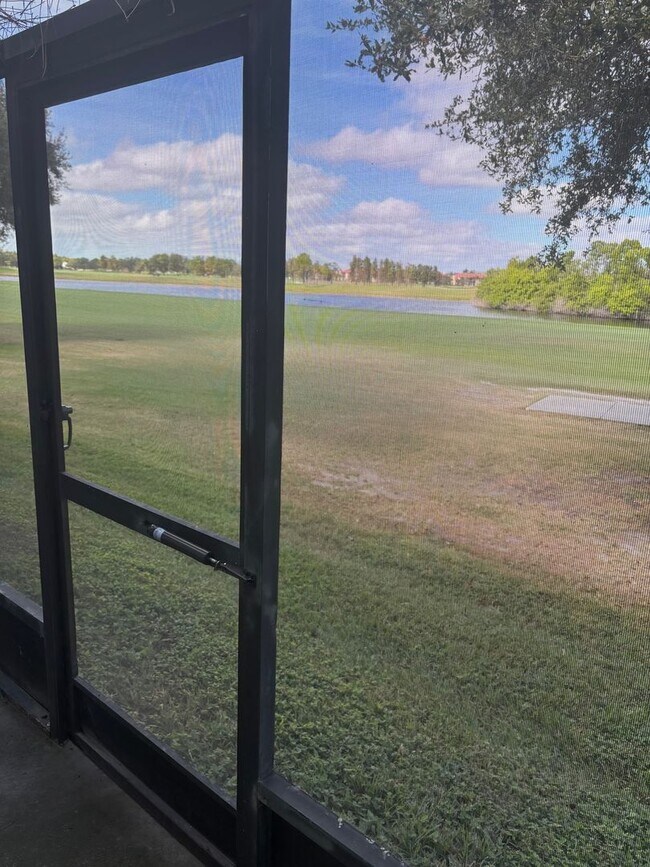 Building Photo - 1967 Cormorant Ct