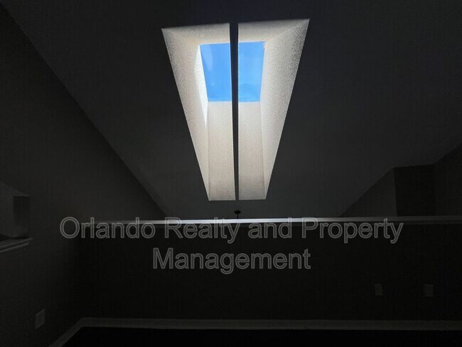 Building Photo - 6088 Westgate Dr