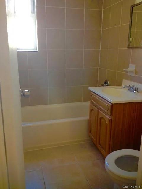 Building Photo - 1332 Metropolitan Ave