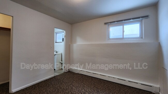 Building Photo - 1201-11 1/2 11 1/2 St N