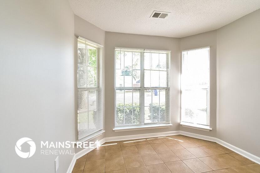 Building Photo - 3437 Laurelwood Dr