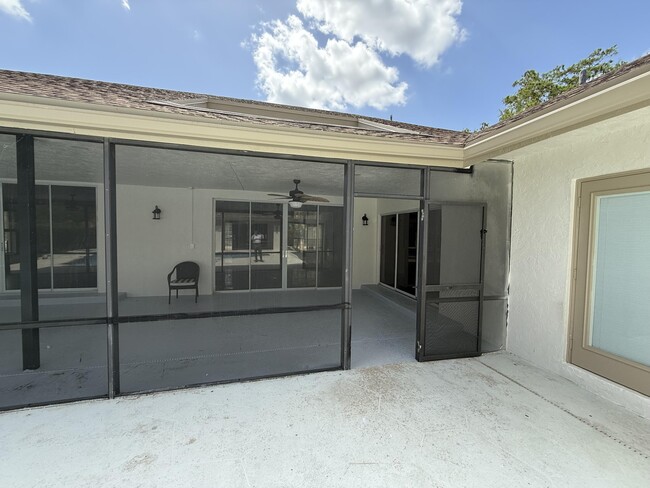 Building Photo - 1295 Longlea Terrace
