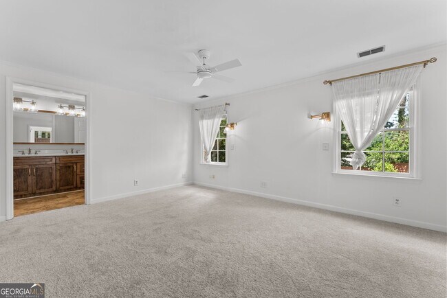 Building Photo - 206 Fortson Dr
