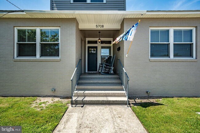 Building Photo - 5708 Park Blvd