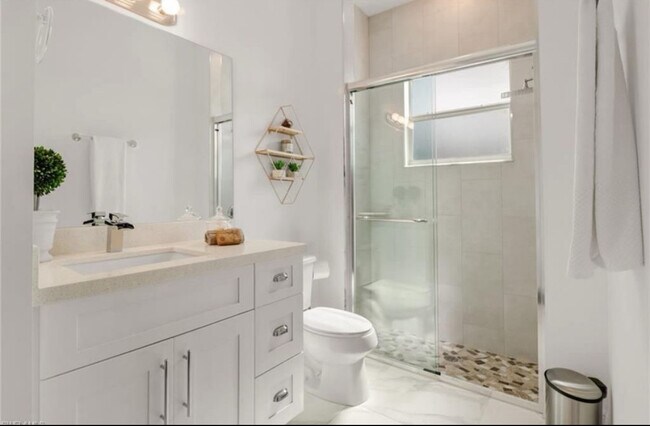 Building Photo - 2662 2nd St NW