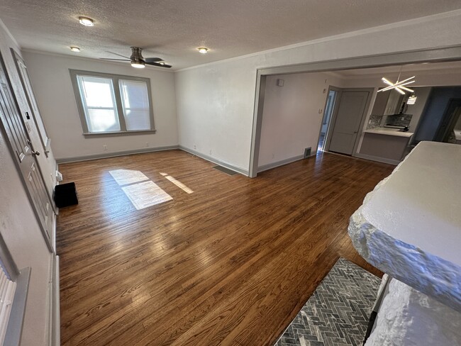 Building Photo - 5414 Brooklyn Ave