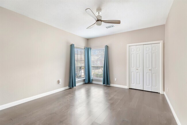 Building Photo - 3319 Hickory Brook Ln