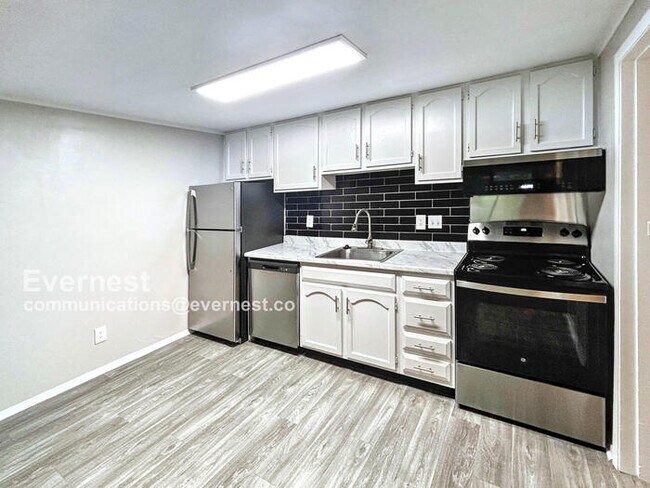 Building Photo - 166 Safe Harbor Dr