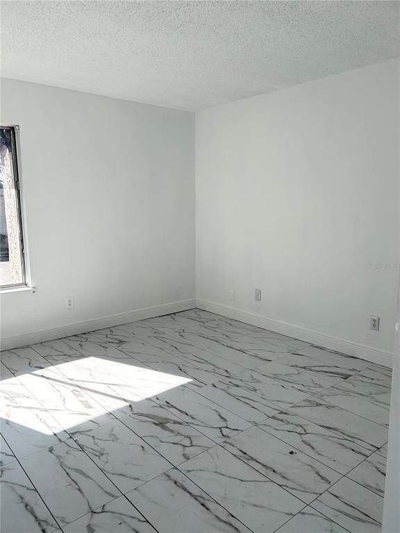 Building Photo - 3907 Coronation Ct