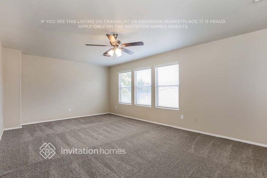 Building Photo - 8213 E Posada Ave