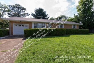 Building Photo - 602 Schilling St