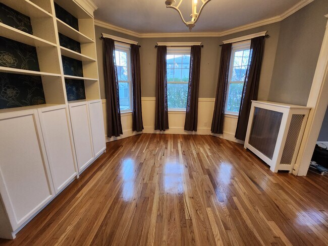 Building Photo - 76 Dudley St