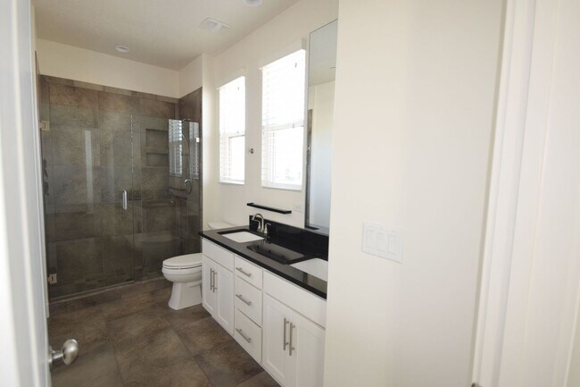 Building Photo - Grames-Daybreak