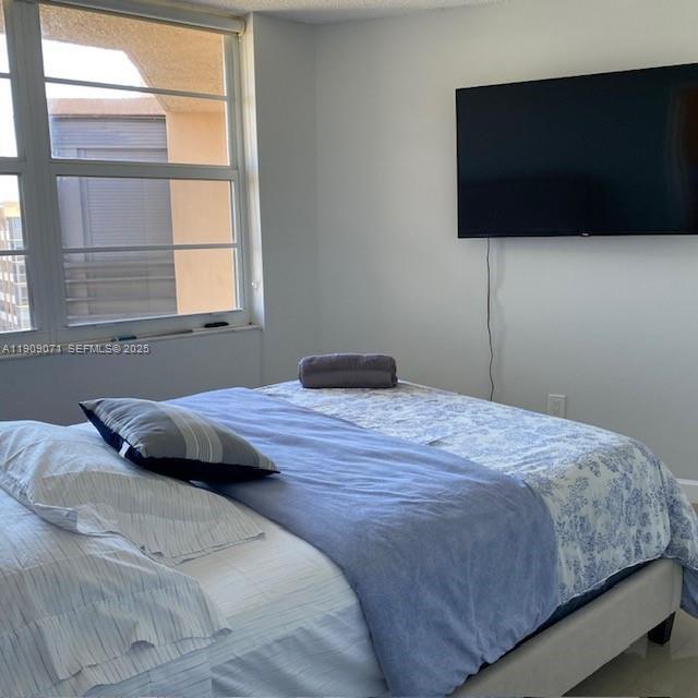 Building Photo - 1100 St Charles Pl