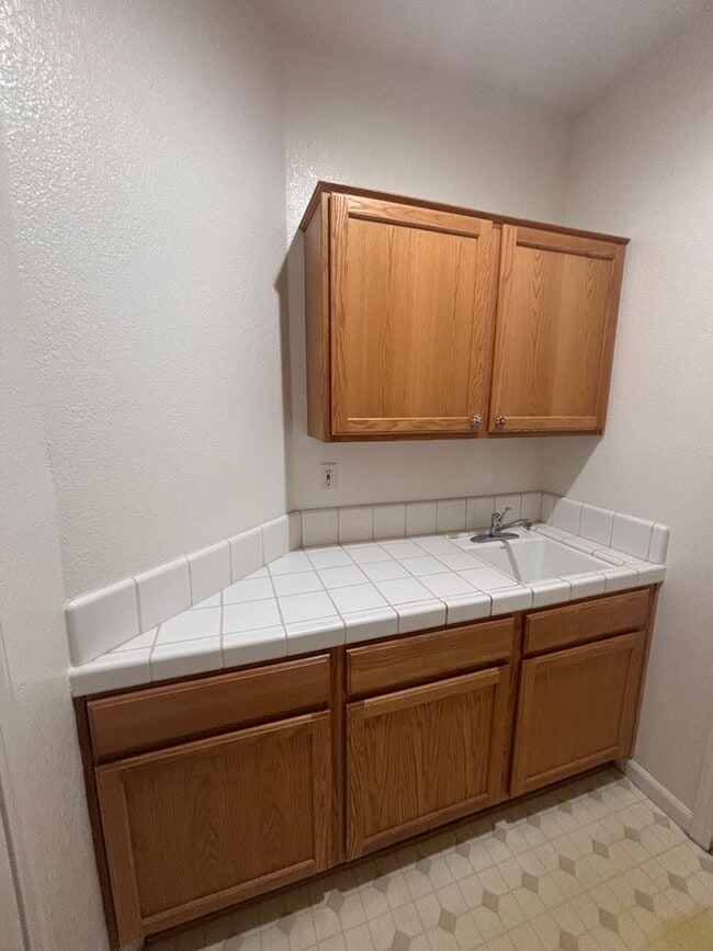 Building Photo - Large Single Level 2 Bedroom 2 Bathroom with Office in Cloverdale's Del Webb Community with A/C &...