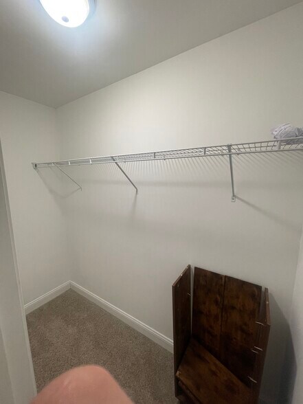 Building Photo - 500 Hillshade Ct