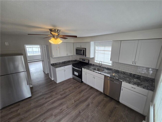 Building Photo - 15 Barrows Street UNIT C