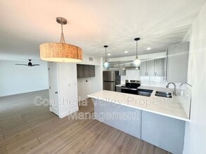 Building Photo - 73525 Shadow Mountain Dr