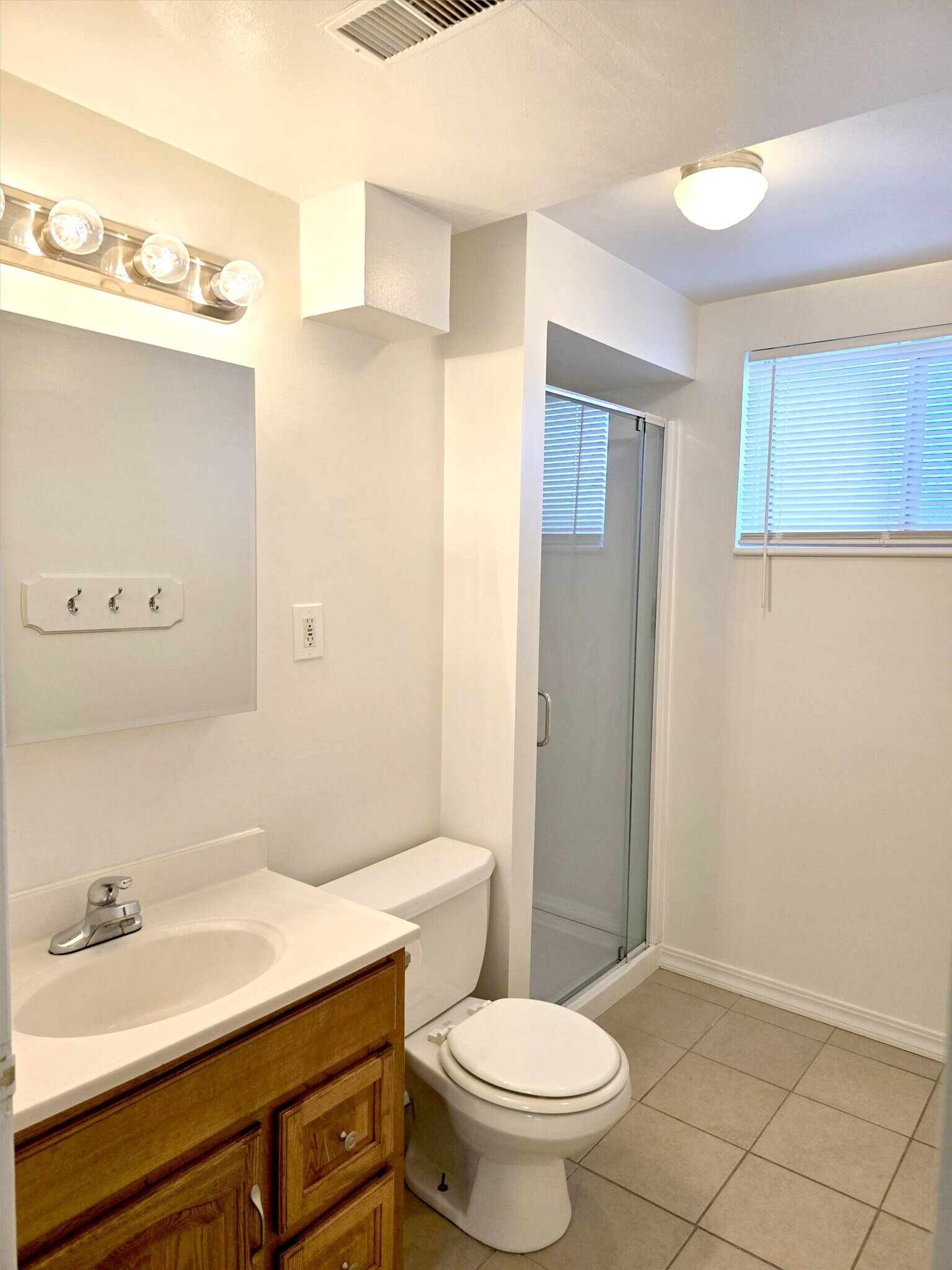 bathroom - 3228 W 4340 S