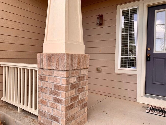 Building Photo - Beautiful Stetson Hills 3 Bedroom