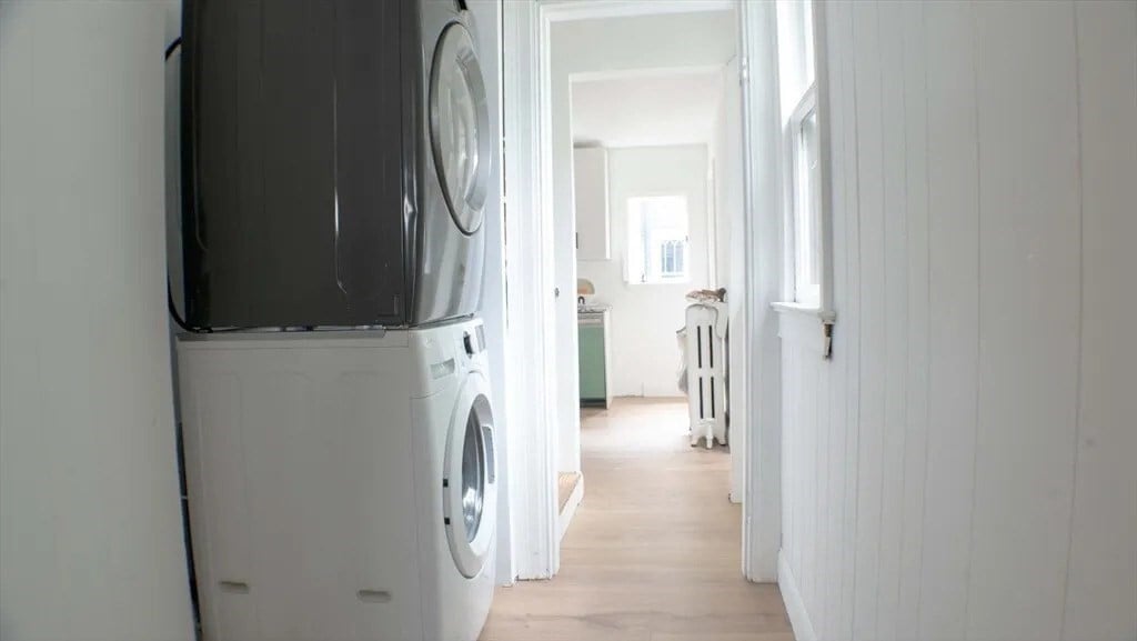 Building Photo - 186 Naples Rd