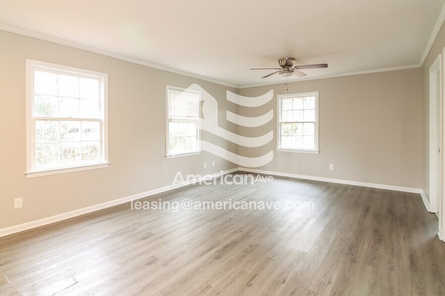 Building Photo - 4314 Aster Ave