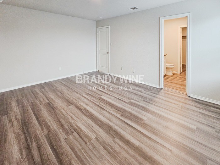 Building Photo - 7014 Winding Shelf