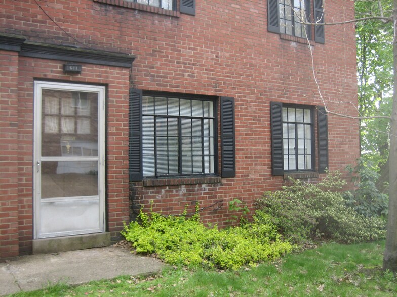 Primary Photo - 611 Tingley Ave