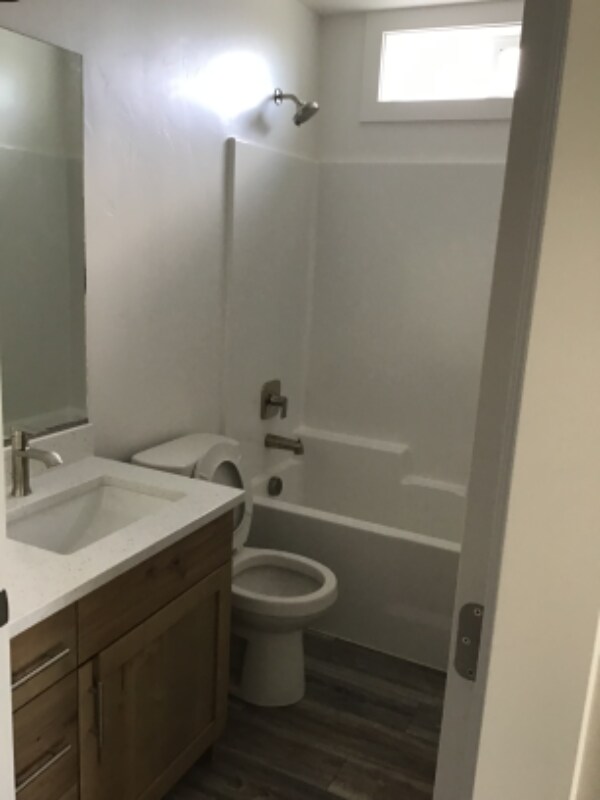 Building Photo - 209 Huntington St