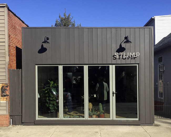 Building Photo - 396 E Mithoff St