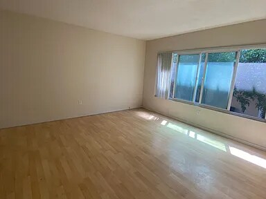 Building Photo - 360 Rosecrans St