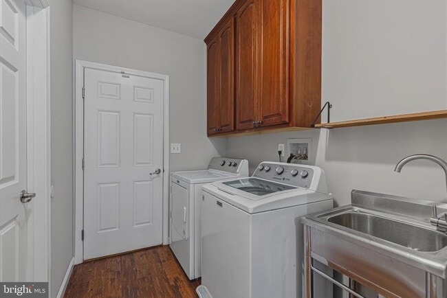 Building Photo - 40923 Browns Ln