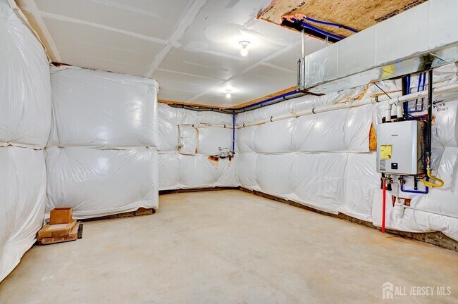 Building Photo - 13 Griffin Ln