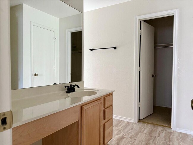 Building Photo - 4112 Cisco Valley Dr