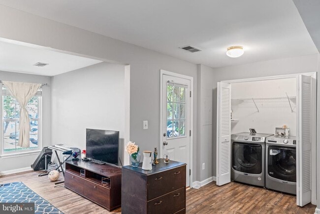 Building Photo - 14700 Ducktan Loop
