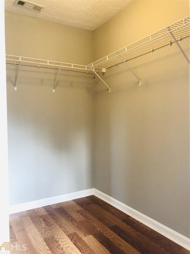 Building Photo - 2832 Snapfinger Manor