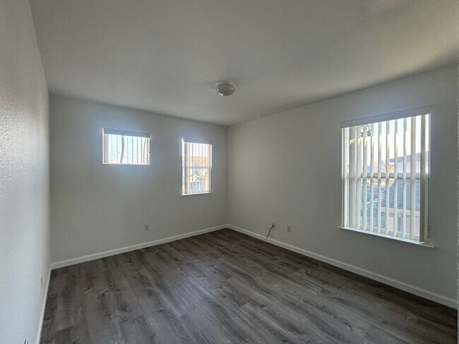 Building Photo - Beautiful 2-Story Home For Rent in Vacaville