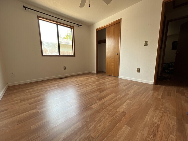 Building Photo - 3030 Bron Cir