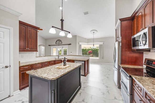 Building Photo - 2229 Lookout Landing