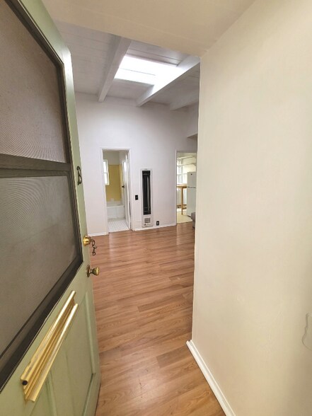 Primary Photo - 1227 17th St