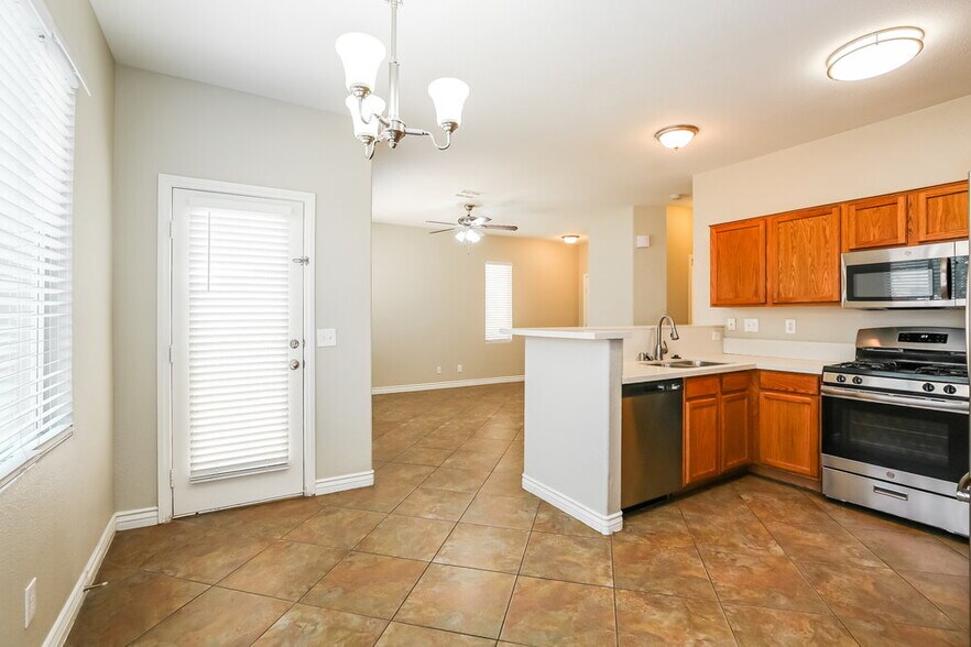 Building Photo - 2703 Guidance Ct