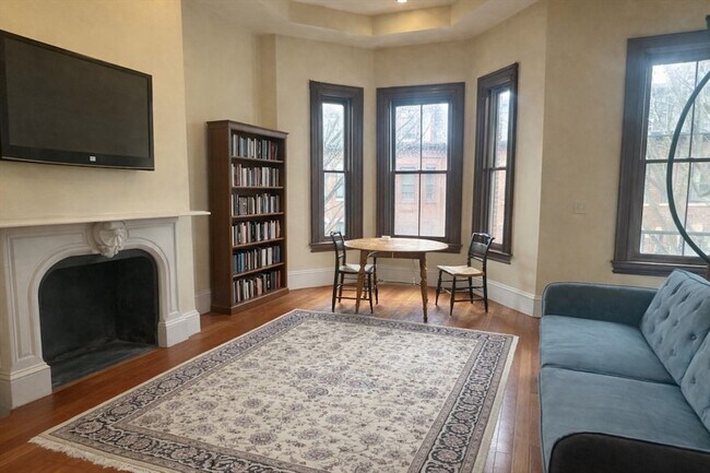 Building Photo - 21 Worthington St