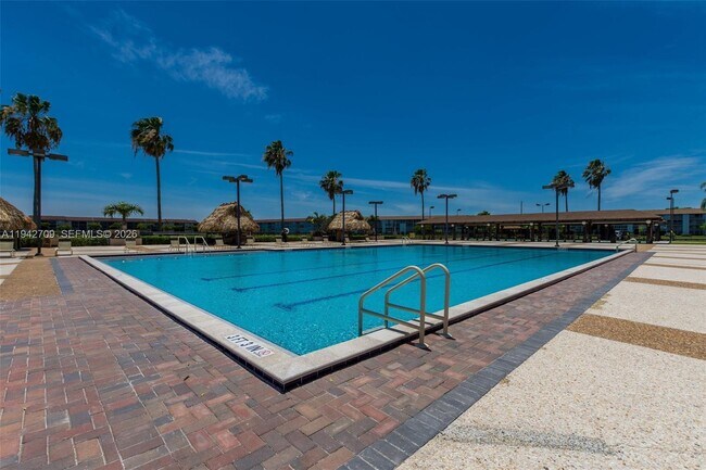 Building Photo - 13250 SW 4th Ct