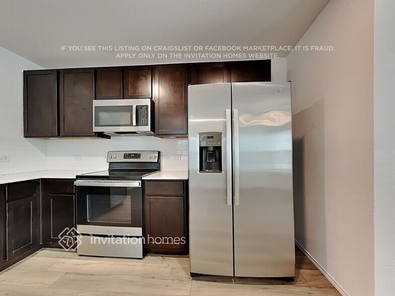 Building Photo - 218 Br Vlg Wy