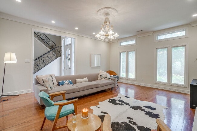 Building Photo - Private 4 Bedroom Retreat for Lease