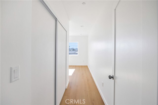 Building Photo - 10905 Dalerose Ave