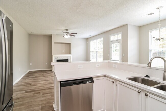 Building Photo - 6820 Ayrshire Glen Pl