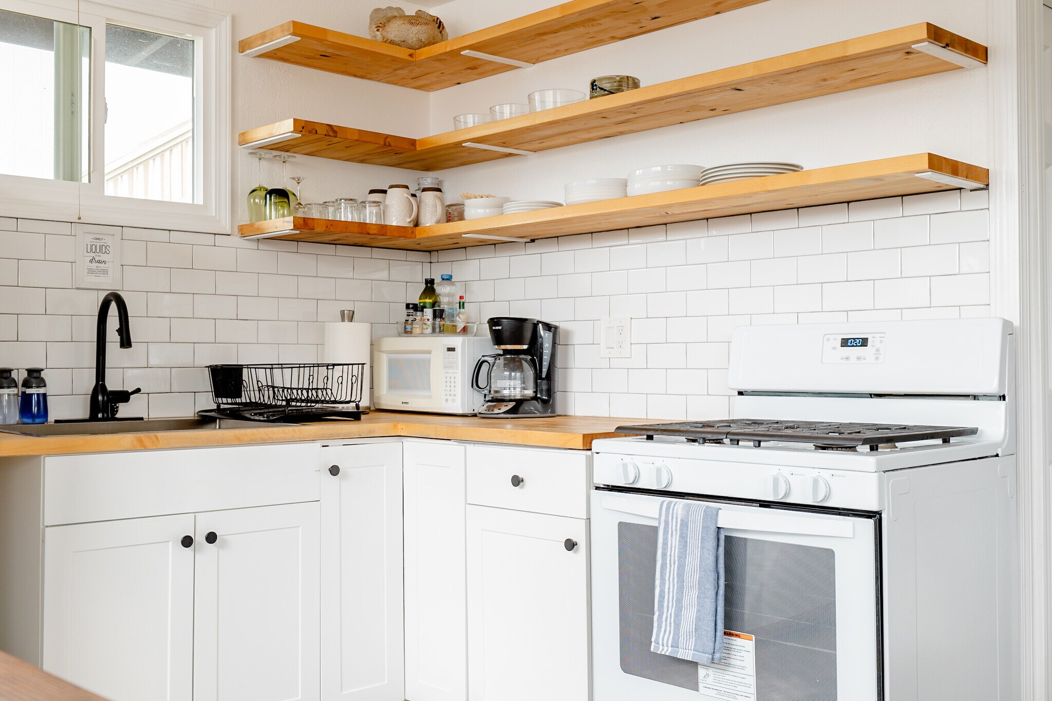 Building Photo - 91-839 Pohakupuna Rd