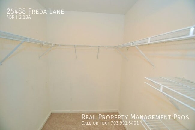 Building Photo - 25488 Freda Ln