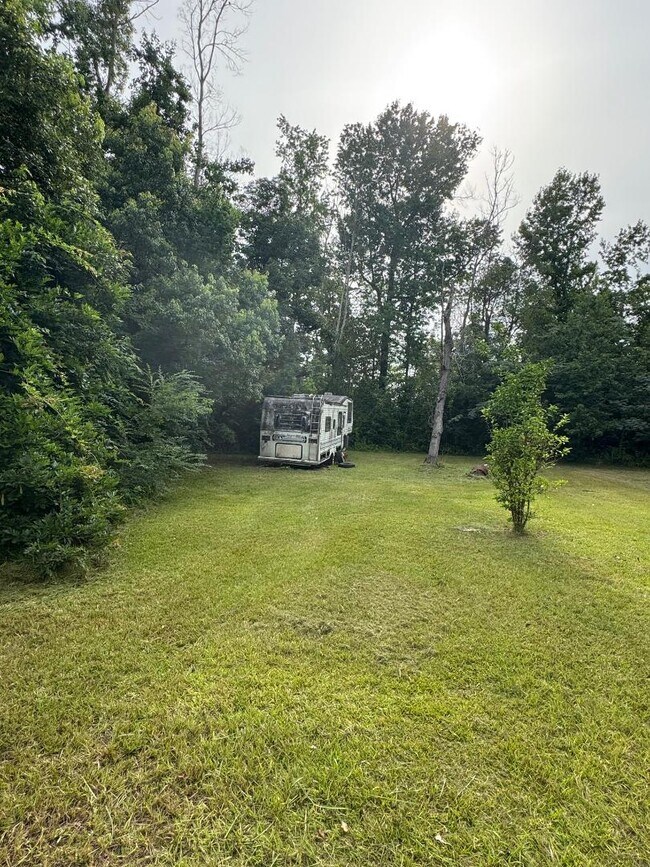 Building Photo - 16590 Gaskin St